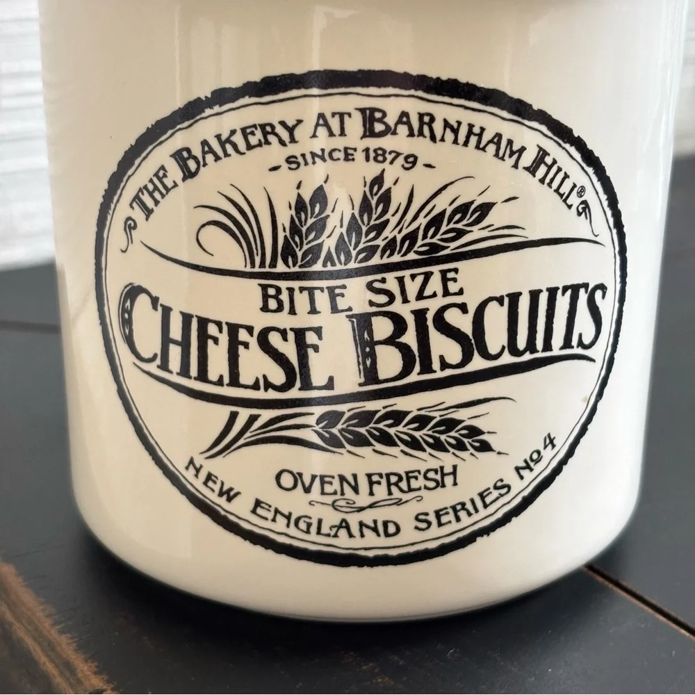 Bakery At Barnham Hills Cheese Biscuits Jar‎ Vintage Cookie Ceramic Creamy Beige